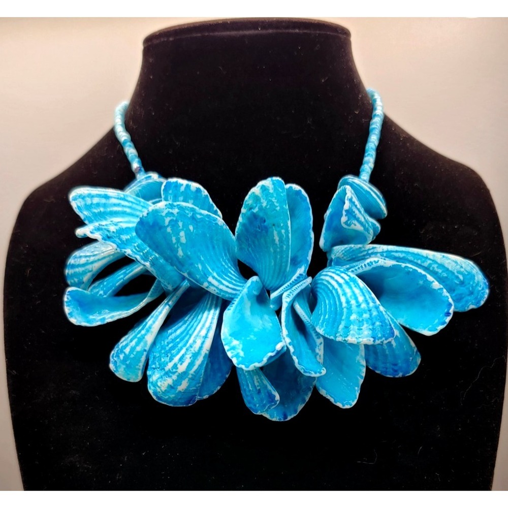 Chunky Seashell Statement Necklace Gaudy Turquoise Choker Brass Tone Beads Bold